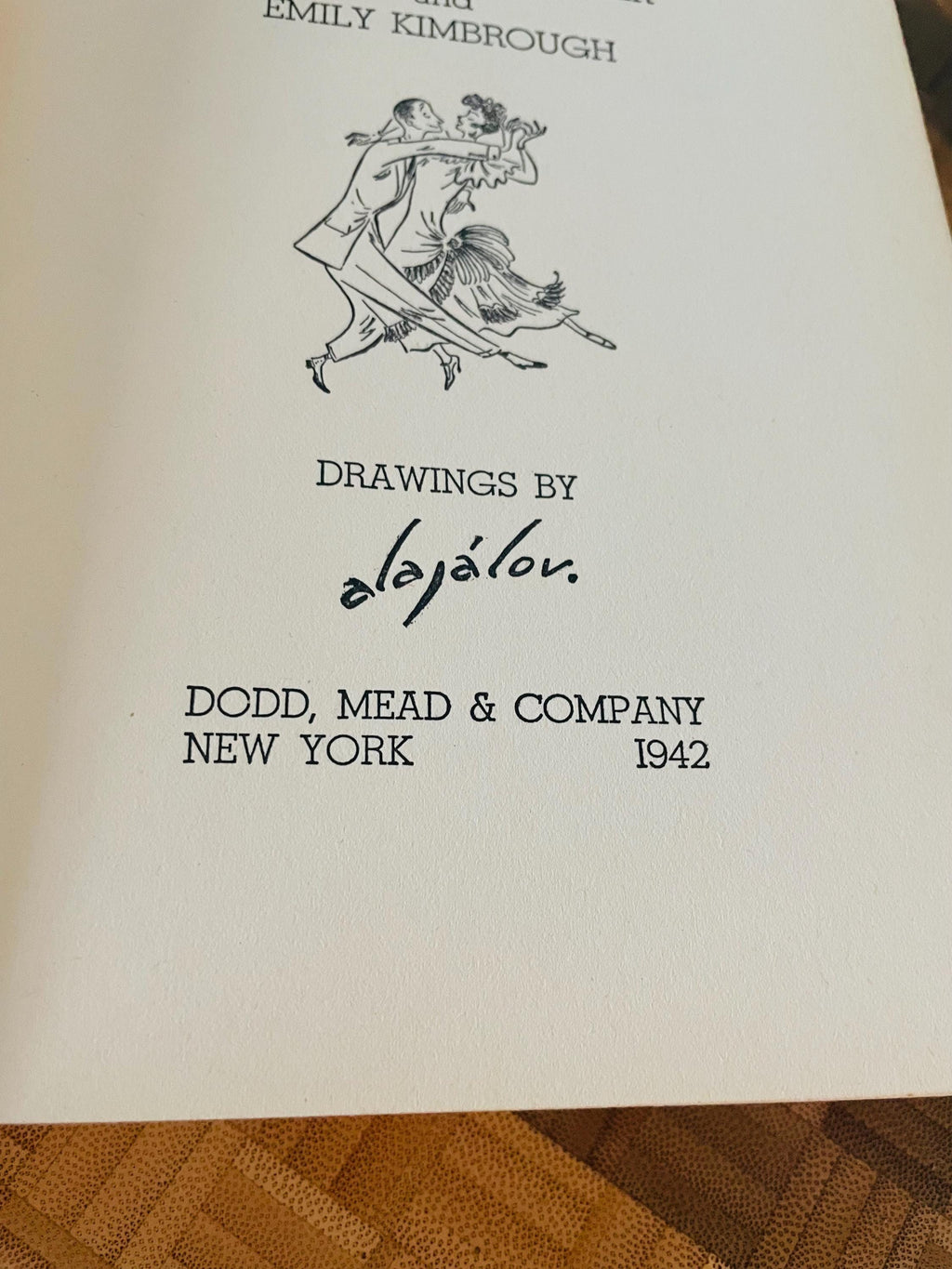 Coffee & a Classic Gift Set – The Perfect Pairing for Book Lovers