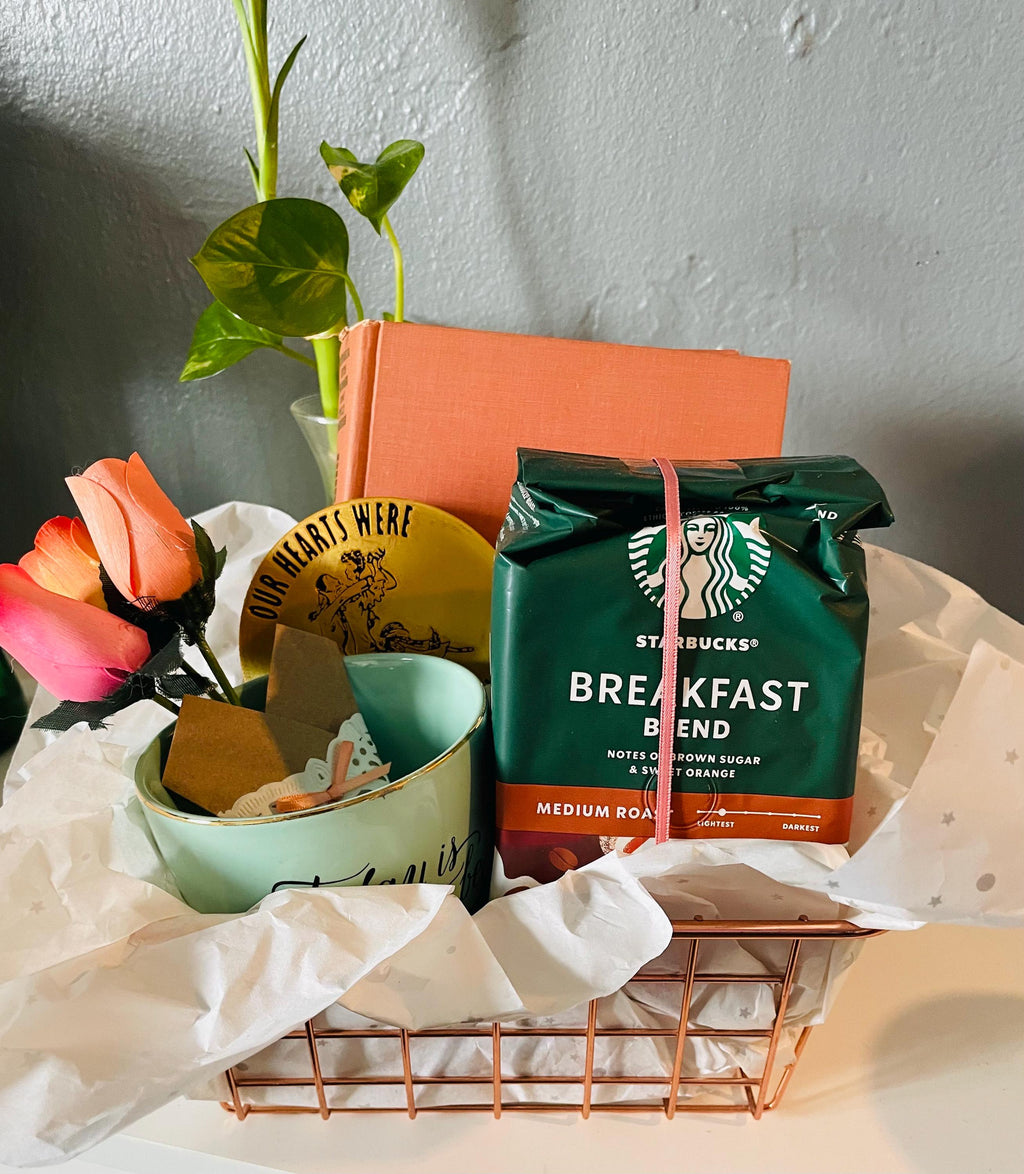 Coffee & a Classic Gift Set – The Perfect Pairing for Book Lovers