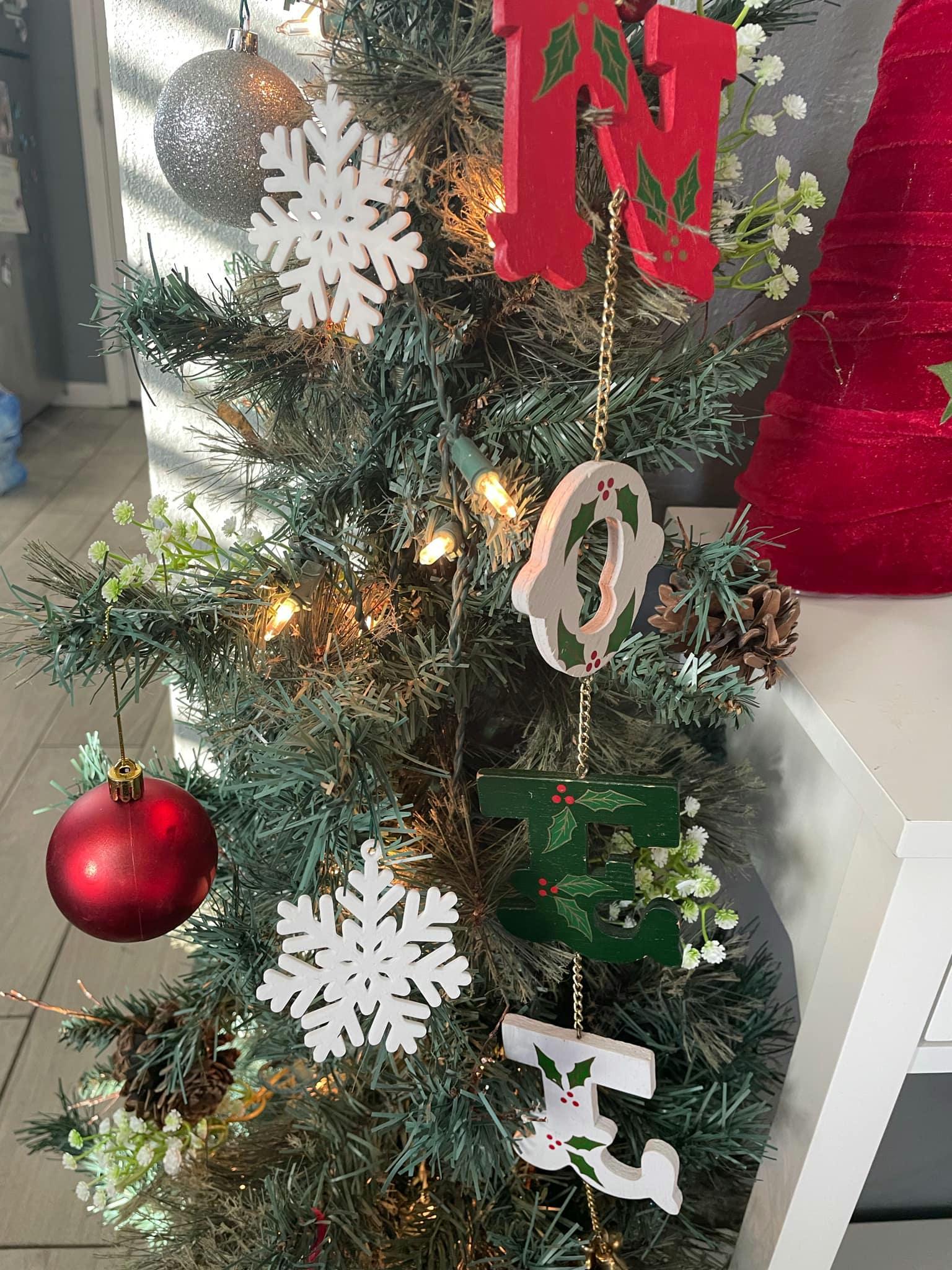 Snowflake Ornaments 18 Piece Set